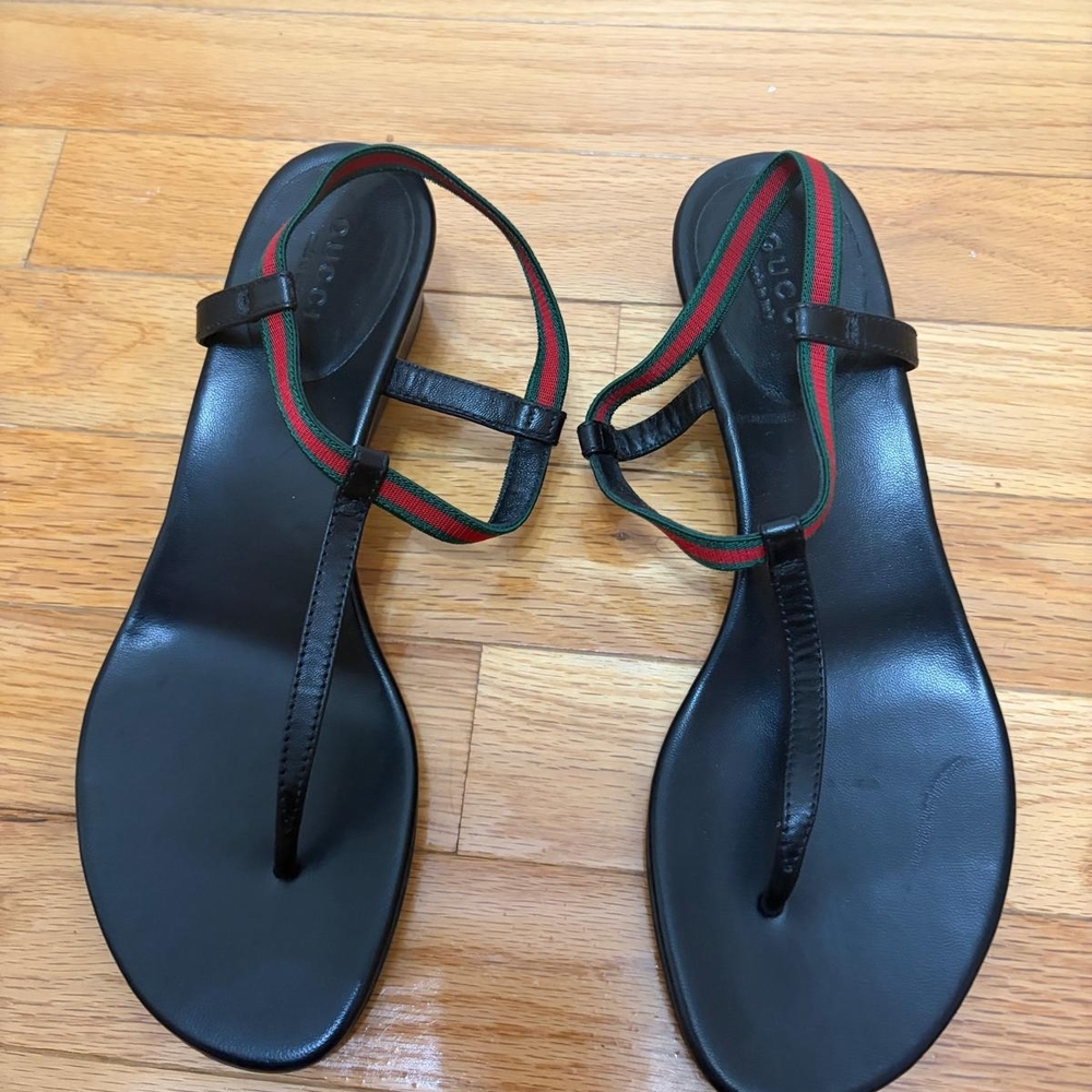 Gucci Areia Thong Sandals NEW